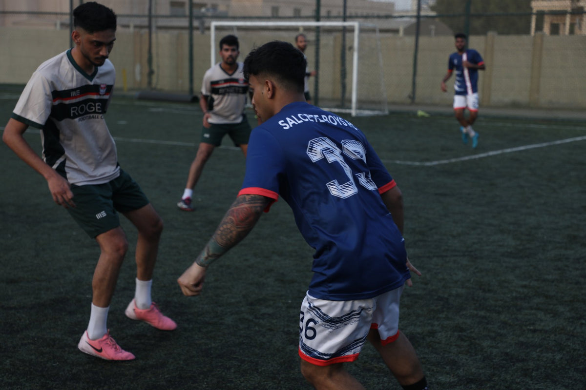 Book a pitch. <em>Bring your game.</em>